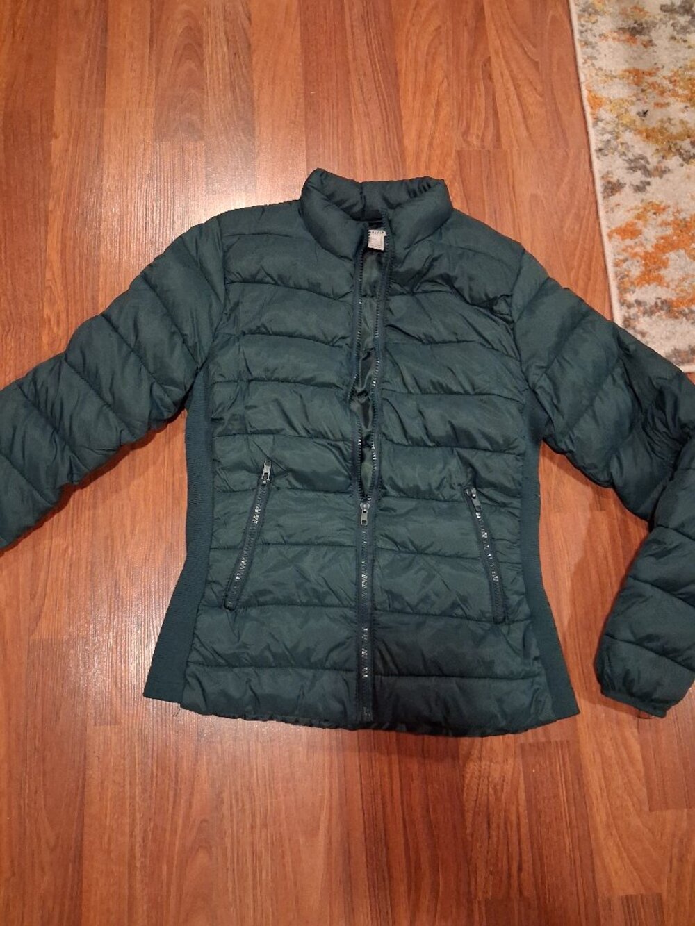 Puffer jacket - Picture 1 of 3